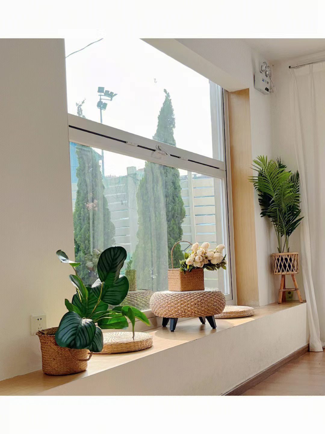 Top-Hung Window 12